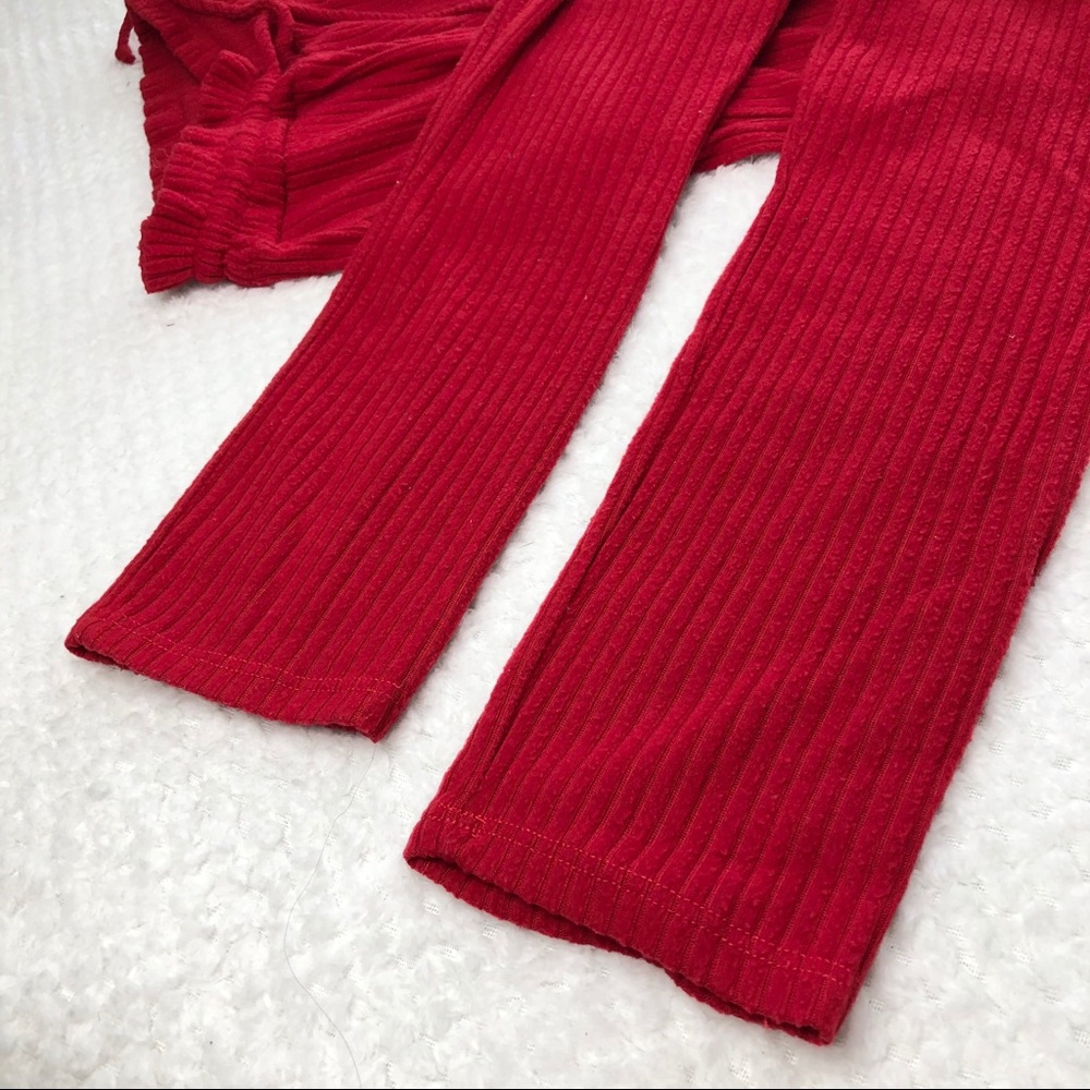 Red lounge set - Picture 7 of 8